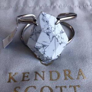 NWT Kendra Scott Silver/Howlite Macie Cuff